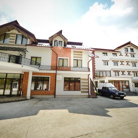 Pension Florica Piteşti Exterior foto